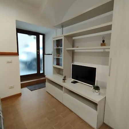 La Casetta Di Patrick بيت للعطل *