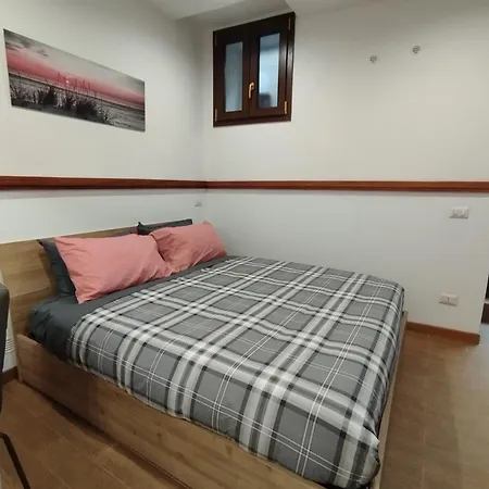 La Casetta Di Patrick بيت للعطل *